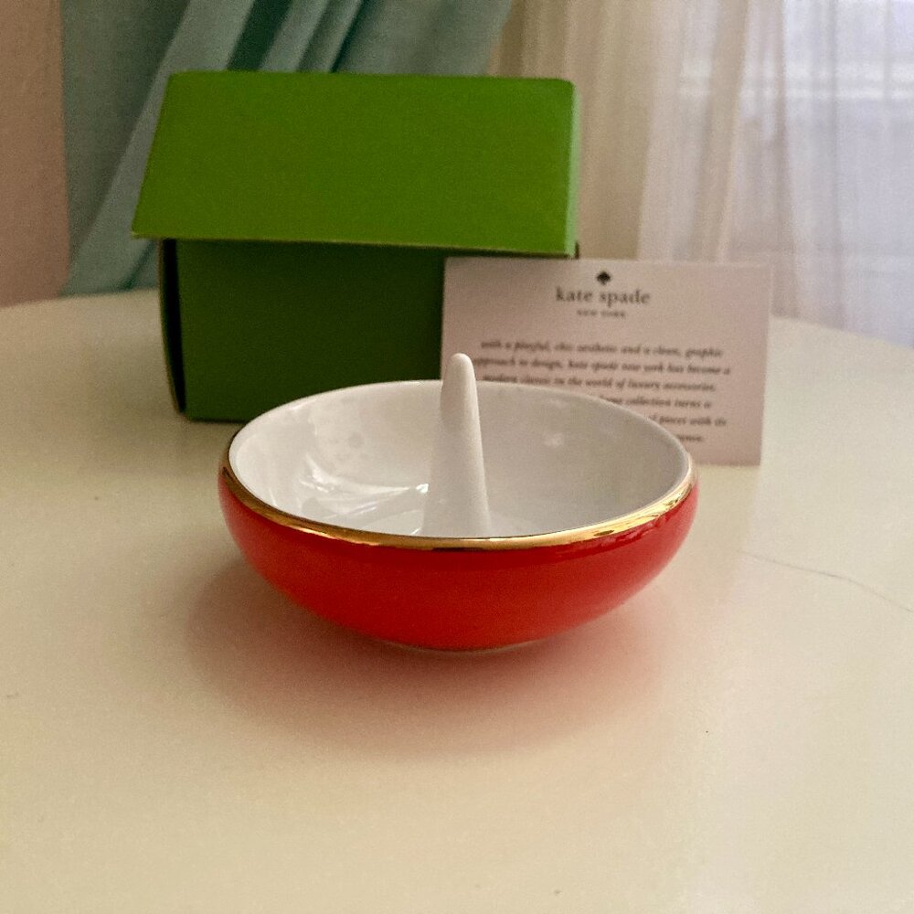 NWT Kate Spade Ring It Up Red Porcelain Ring Holder Gold Trim